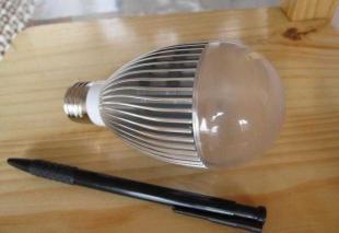 探尋照明新趨勢(shì) 0LED燈杯與三色球泡外殼在燈具照明領(lǐng)域的革新應(yīng)用